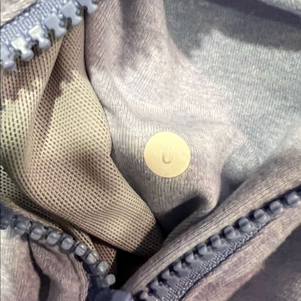 Lululemon Define 6 - image 5